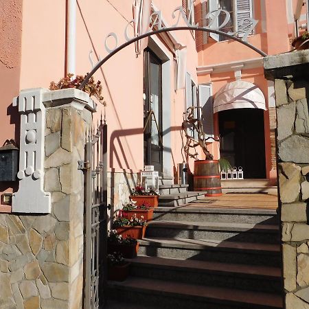 Il Duca Bianco Hotel Calosso Bagian luar foto