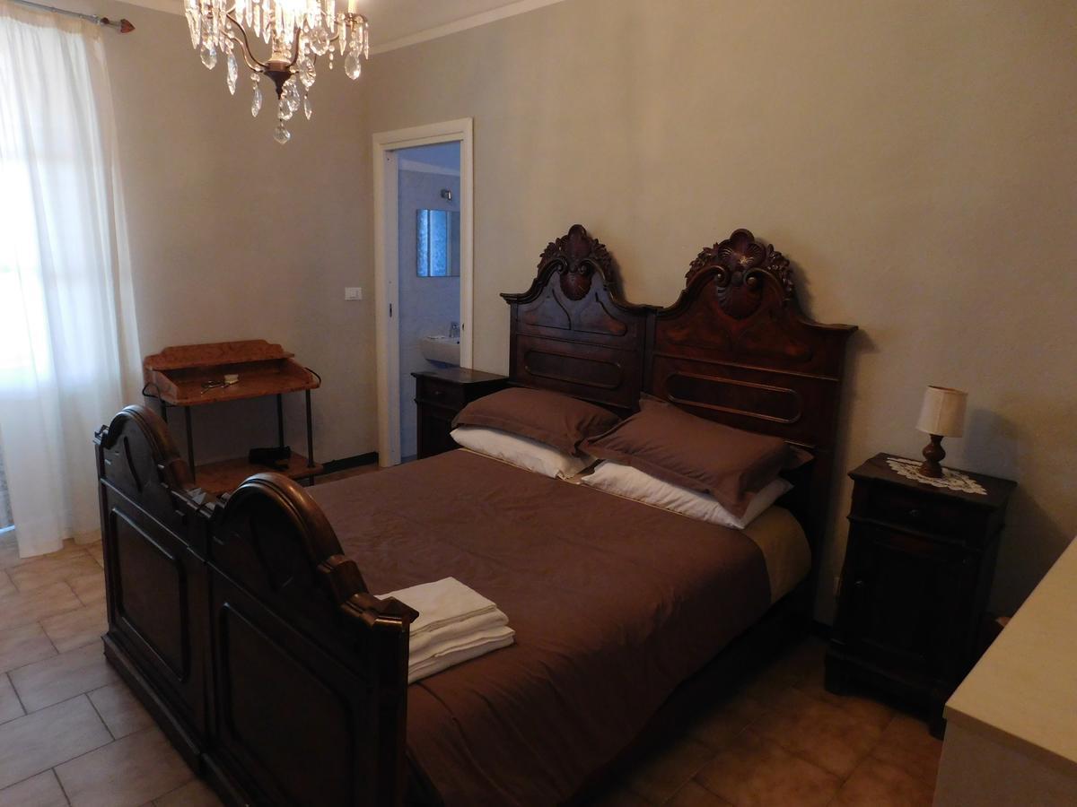 Il Duca Bianco Hotel Calosso Bagian luar foto