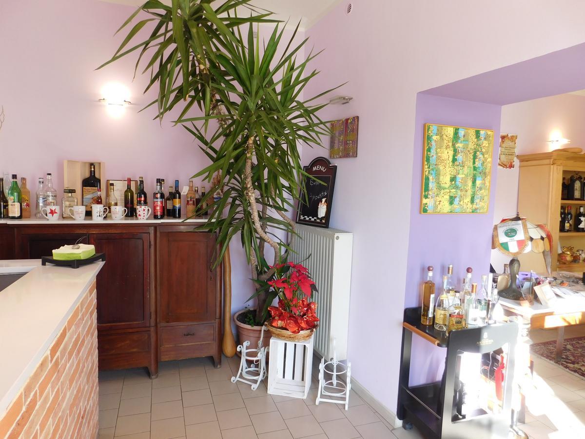 Il Duca Bianco Hotel Calosso Bagian luar foto