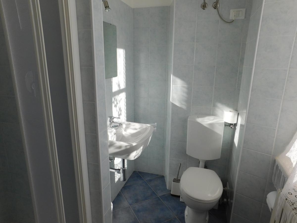 Il Duca Bianco Hotel Calosso Bagian luar foto