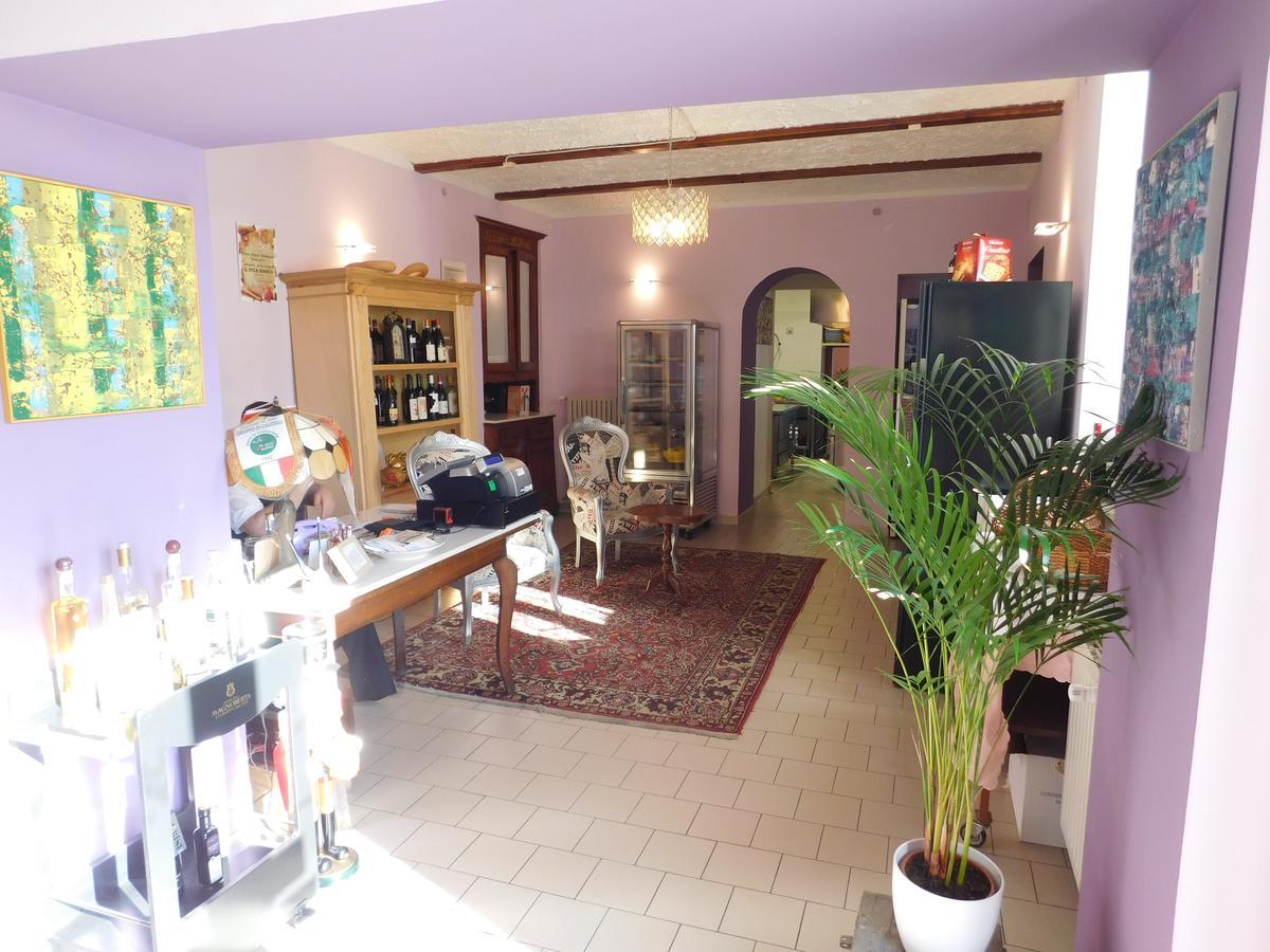 Il Duca Bianco Hotel Calosso Bagian luar foto